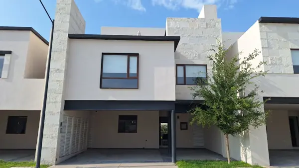 Invierte al Norte de la Ciudad | Casa con Alta Plusvalía y Amenidades