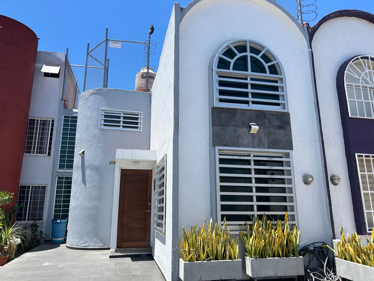 Casa en renta en Geovillas del Real, San Pedro Tlaquepaque — foto 1 de 23