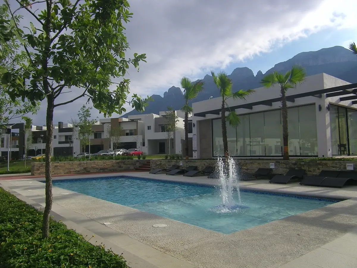 Casa en renta en Cumbres San Agustin, Monterrey — foto 1 de 20