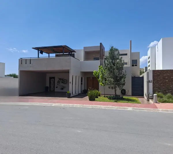 Casa en Venta en Misiones 6, 3 Recámaras c/u con baño, Estudio Casa en Venta en Misiones 6, 3 Recámaras c/u con baño, Estudio