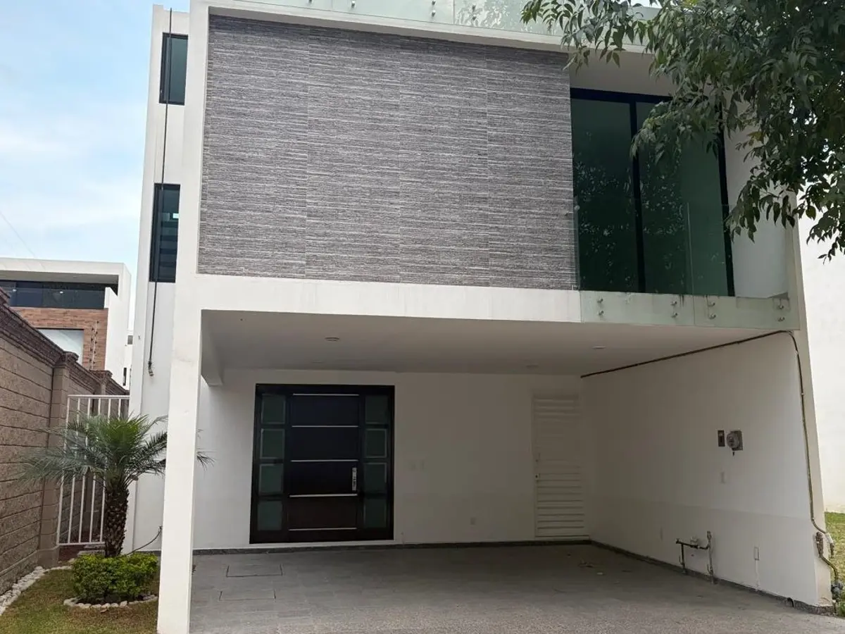Casa en venta en Lomas de Angelópolis, Ocoyucan — foto 1 de 21
