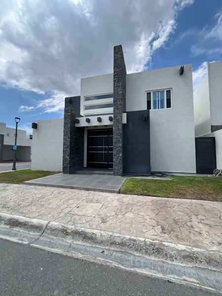 Casa en venta en Las Misiones, Saltillo — foto 2 de 20