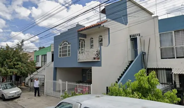 Casa en venta en Lomas de Zapopan, Zapopan — foto 2 de 10