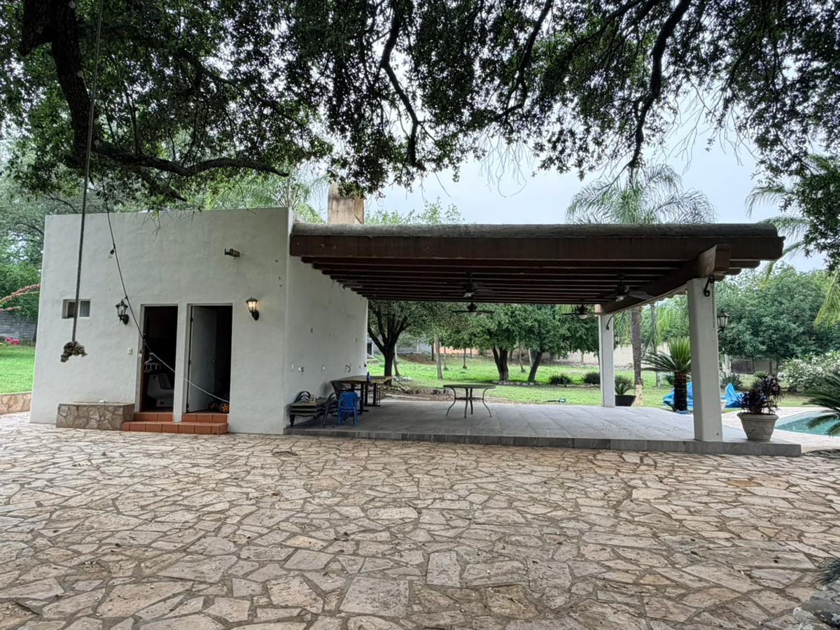 Quinta en venta en El Barrial, Santiago — foto 1 de 9