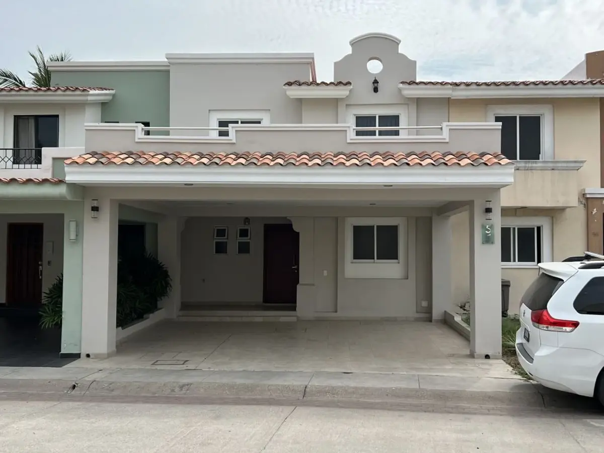 Casa en venta en Paseo Los Olivos, Mazatlán — foto 1 de 100