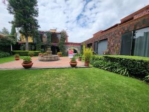 Casa en venta en Lomas de Tecamachalco, Naucalpan de Juárez, México Casa en venta en Lomas de Tecamachalco, Naucalpan de Juárez, México