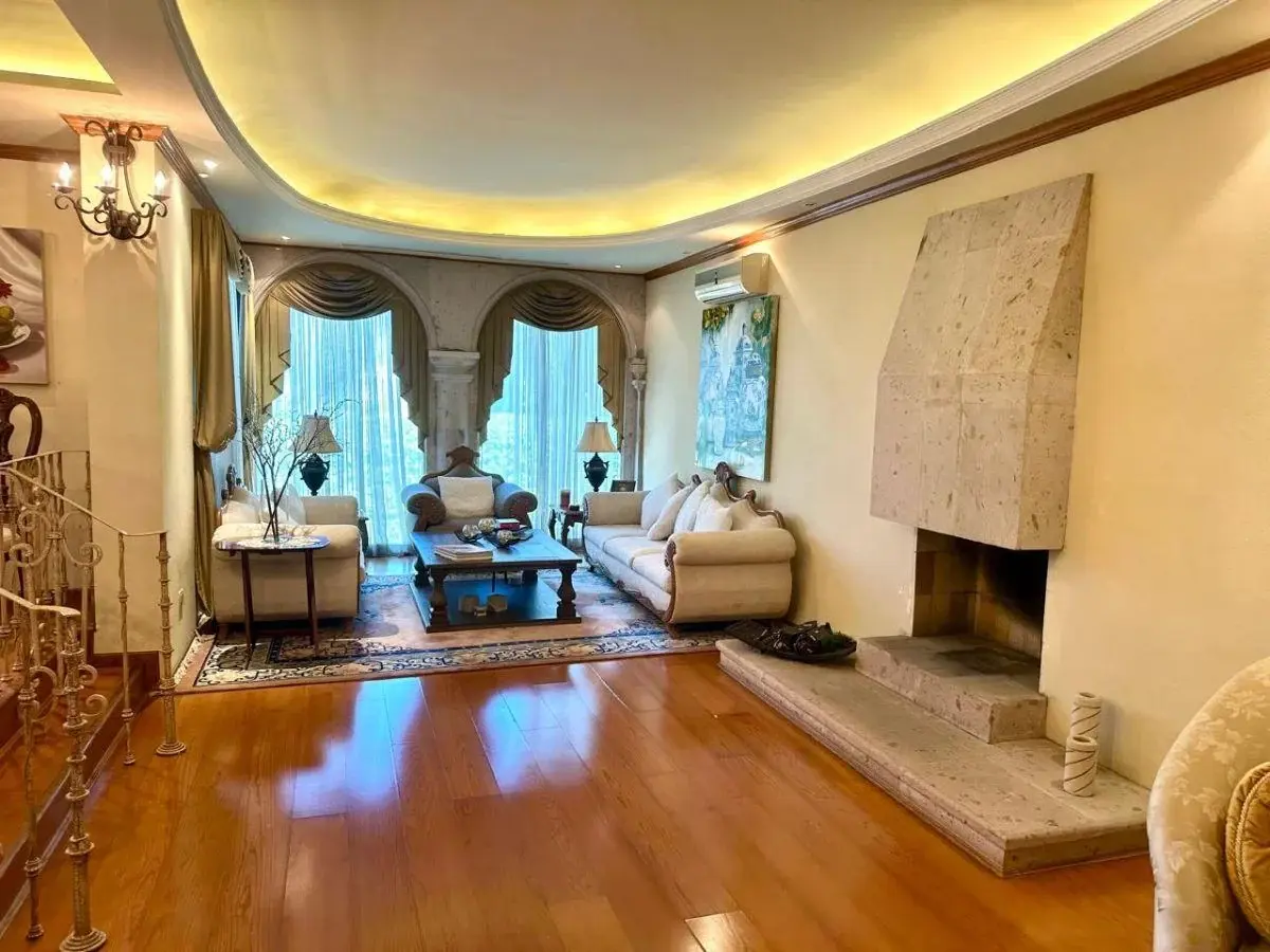 Casa en venta en Colinas de la Sierra Madre, San Pedro Garza García — foto 1 de 9