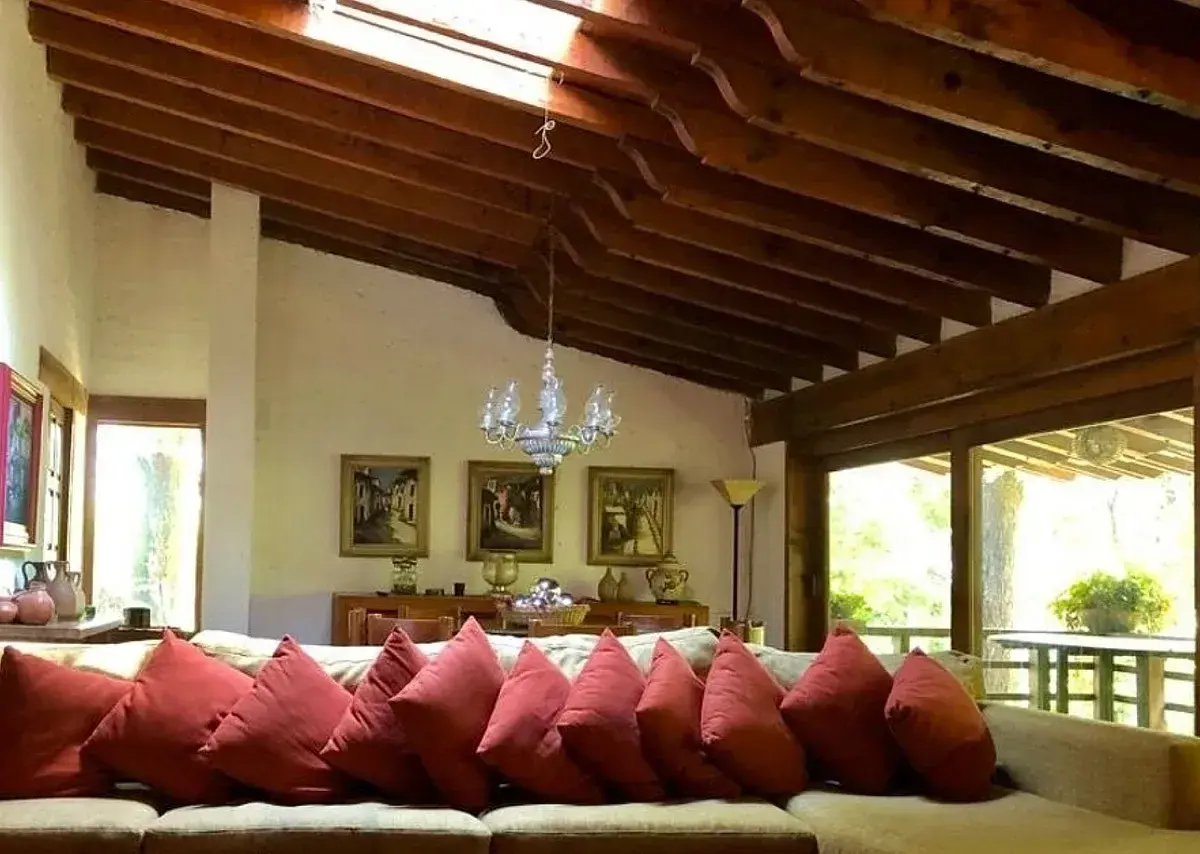 Casa en venta en Avandaro, Valle de Bravo — foto 1 de 19