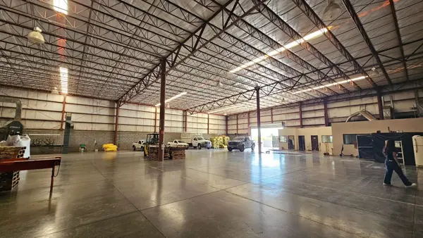 Nave en renta en Terrazas, Delicias — foto 2 de 3