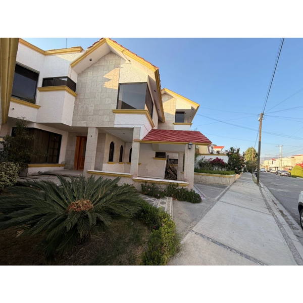 Casa en venta en Valle de San Javier, Pachuca de Soto — foto 2 de 10