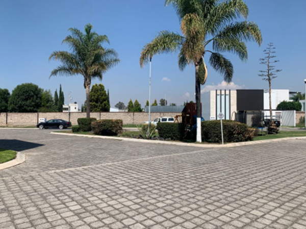 Terreno en venta en San Bernardino Tlaxcalancingo, San Andrés Cholula — foto 2 de 4