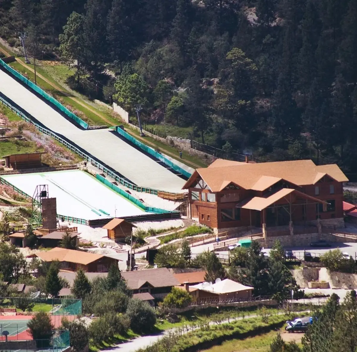 CABAÑA EN VENTA BOSQUES DE MONTERREAL, ARTEAGA CABAÑA EN VENTA BOSQUES DE MONTERREAL, ARTEAGA