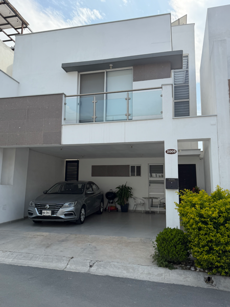 VENTA DE CASA EN ZONA CUMBRES GARCIA NUEVO LEON