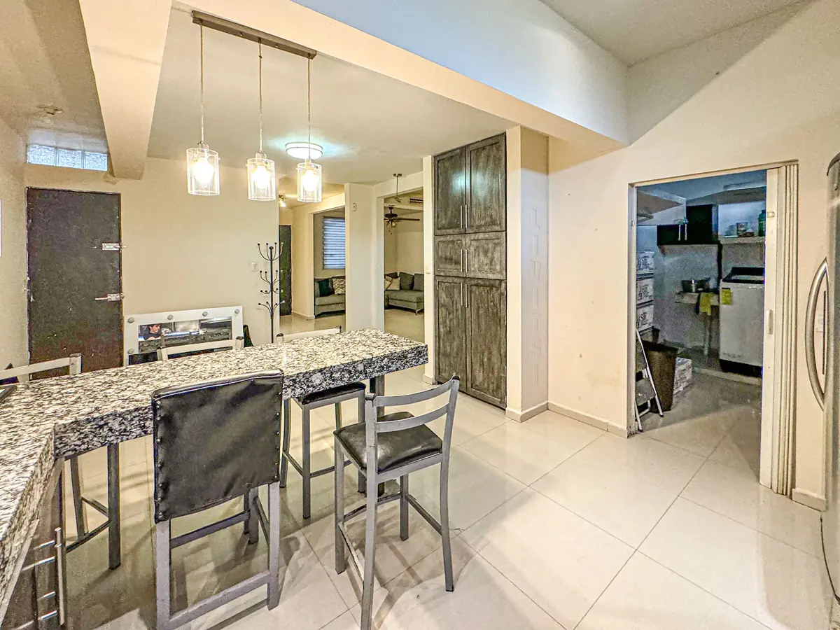 Casa en venta en Mirador de la Silla, Guadalupe — foto 1 de 10