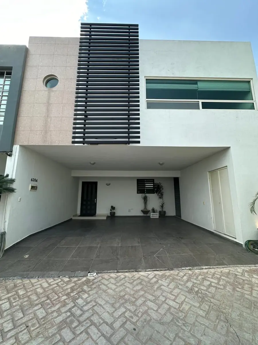 Casa en venta en Cortijo del Rio, Monterrey — foto 1 de 22