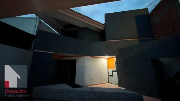Venta de casa en Jardines del Parque