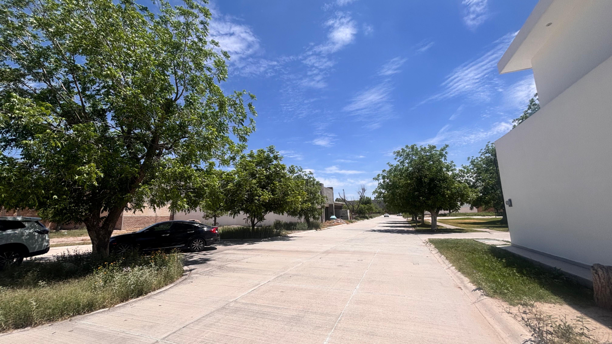 Vista 2 de Terreno en Venta en La Barranca, Torreón, Coahuila de Zaragoza