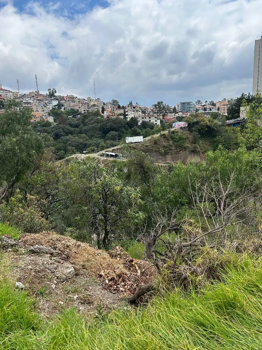 Terreno en venta en Lomas Country Club, Huixquilucan — foto 1 de 11