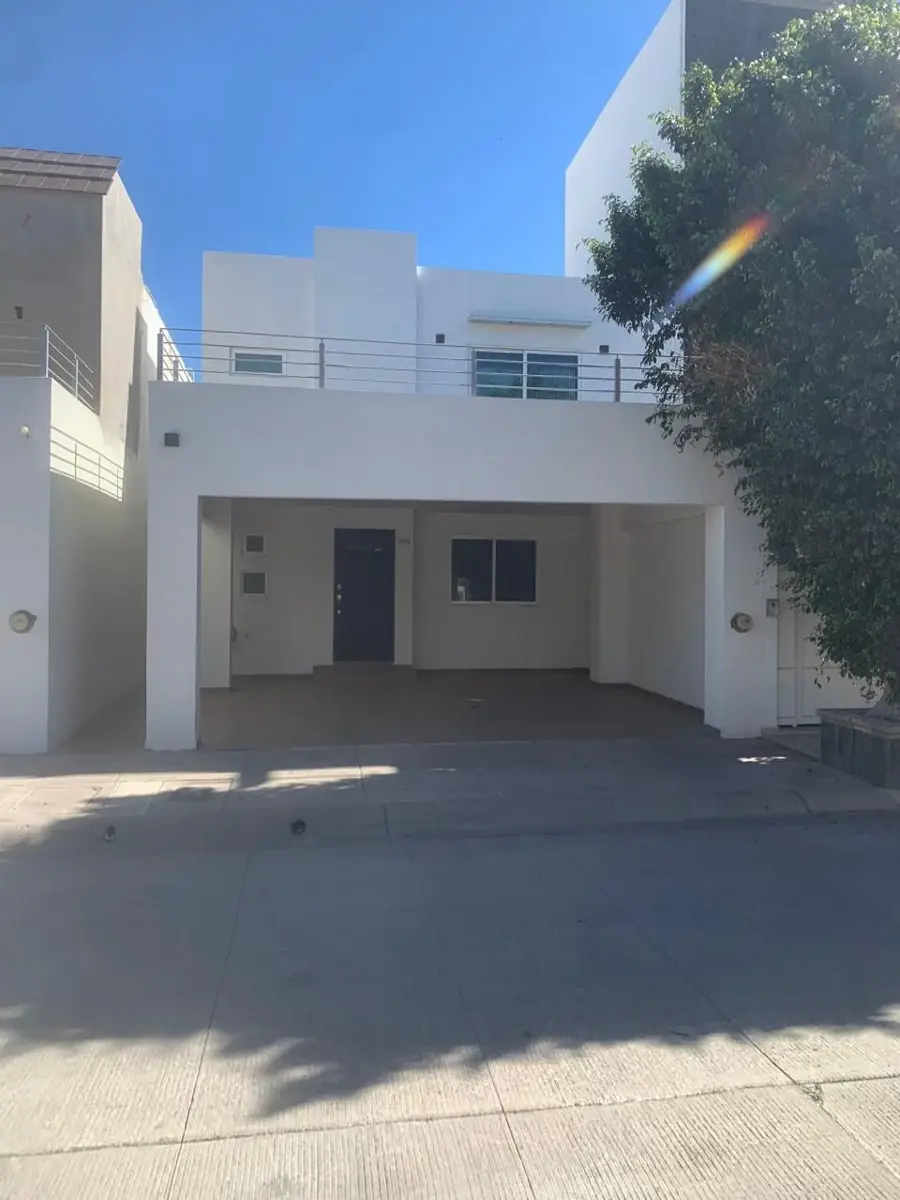 Casa en venta en Valle Alto, Culiacán — foto 1 de 18