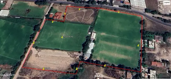 SE VENDE TERRENO CON AMPLIA ENTRADA A PIE DE CARRETERA