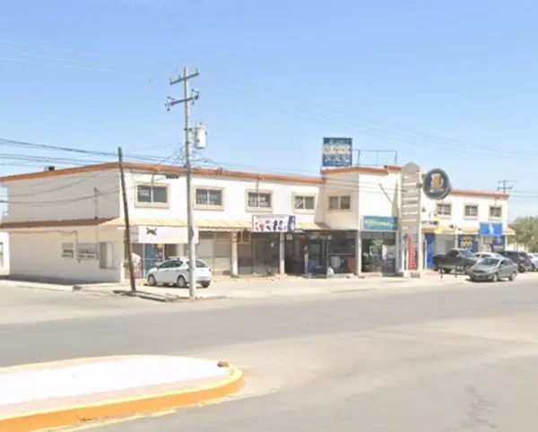 Local planta alta sobre calzada gomez morin 600 mts