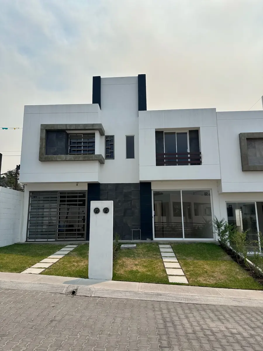Casa en venta en Las Fuentes, Jiutepec — foto 1 de 18