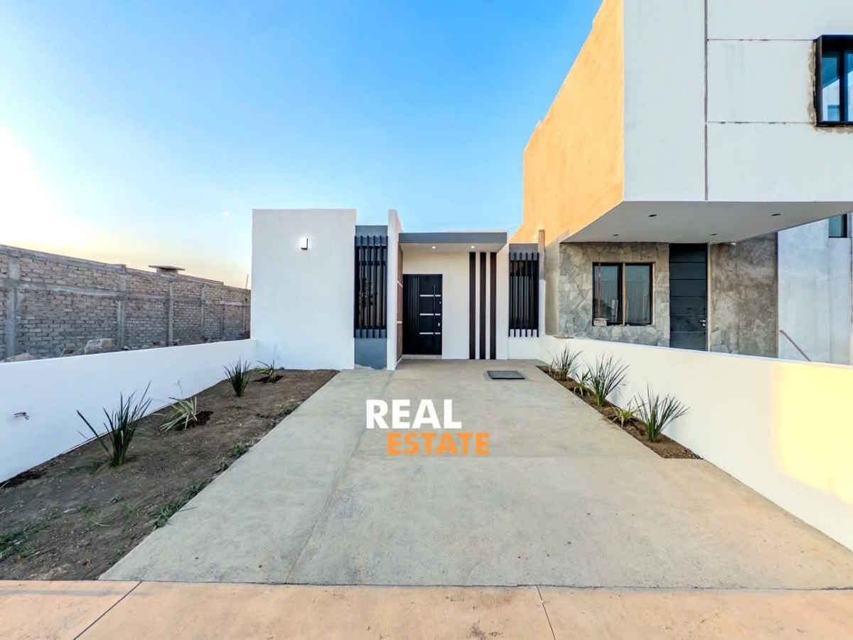 Casa en venta en Montellano, Villa de Álvarez — foto 1 de 10