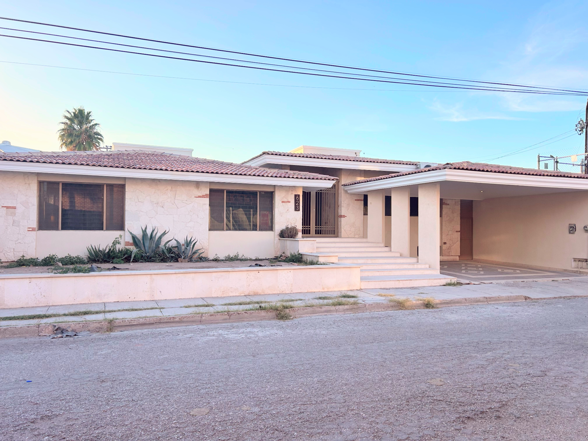 Casa en Renta para Oficinas en Campestre La Rosita | Amplios Espacios y Excelente Ubicación Casa en Renta para Oficinas en Campestre La Rosita | Amplios Espacios y Excelente Ubicación