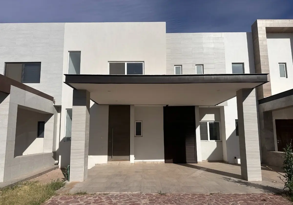 Casa en Venta en Altozano la Nueva Laguna, Gómez Palacio, Durango Casa en Venta en Altozano la Nueva Laguna, Gómez Palacio, Durango