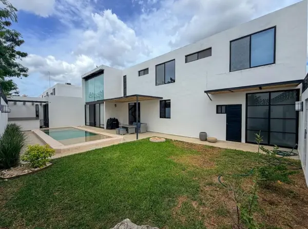Casa en Esquina y Paneles en Dzitya, Venta , Merida
