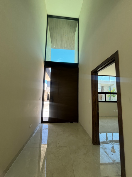 Casa en venta en Rincón de Alcántara, Saltillo — foto 2 de 17