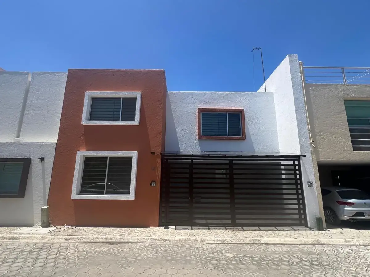 Casa en venta en Manantiales, San Pedro Cholula — foto 1 de 9