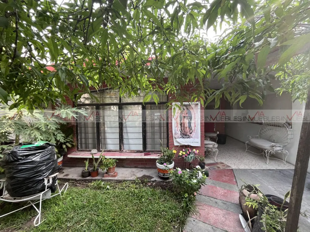 Casa en venta en San Pedro Garza García Centro, San Pedro Garza García — foto 1 de 8