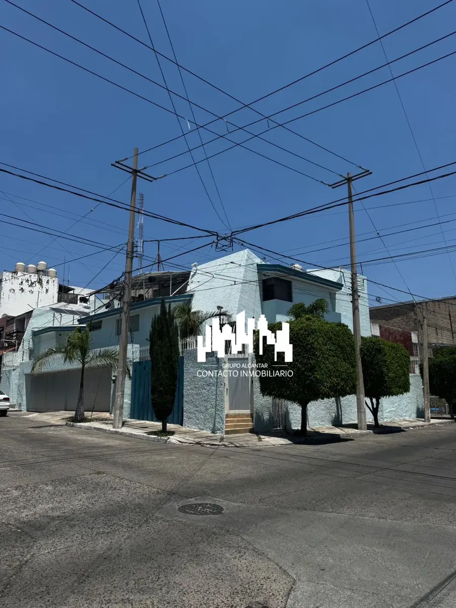 Casa en venta en Independencia Oriente, Guadalajara — foto 1 de 41