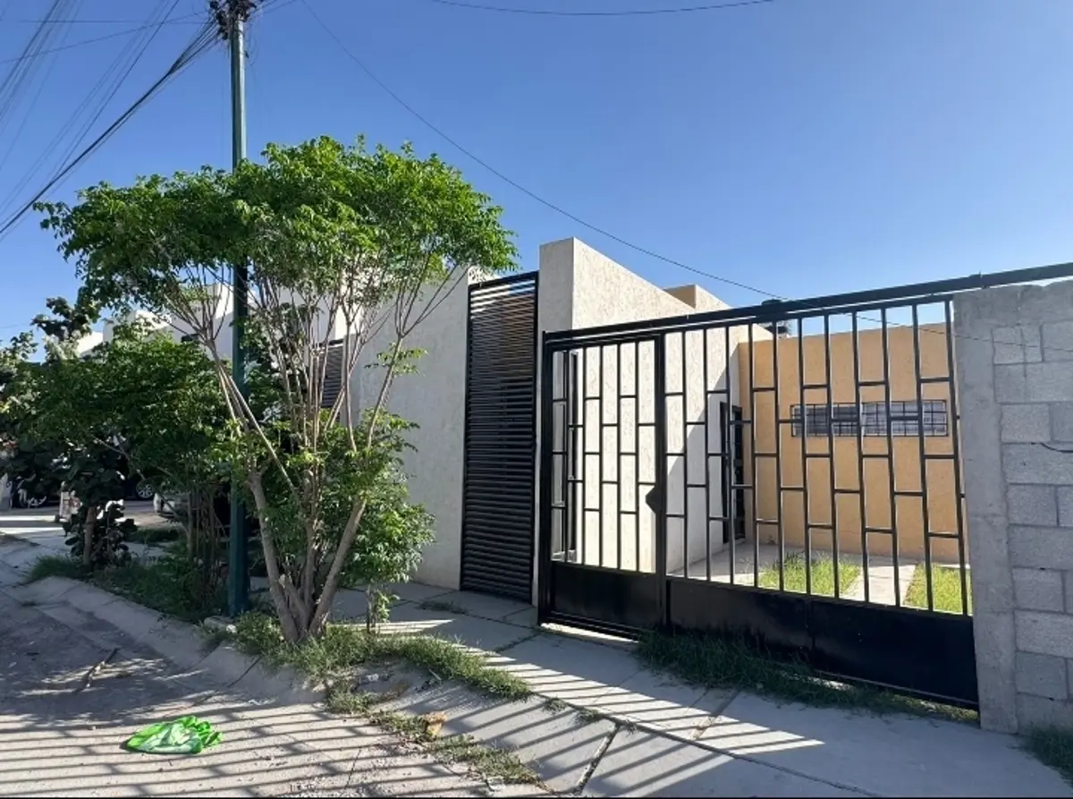 Casa en renta en Ampliación San Vicente, Gómez Palacio — foto 1 de 8