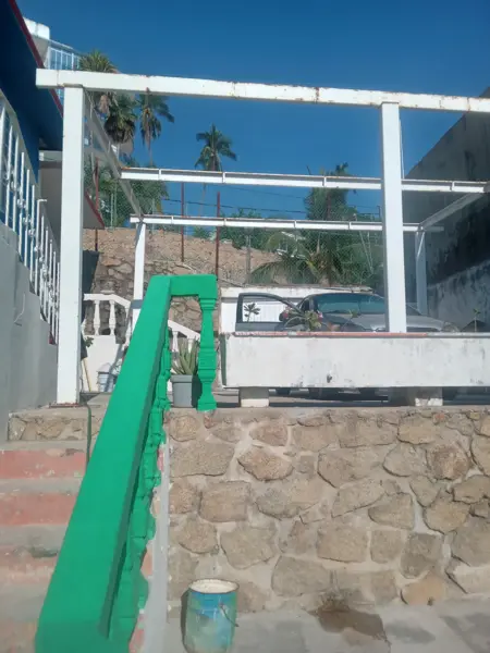 Preciosa y bien ubicada casa a 3 min de playa caleta