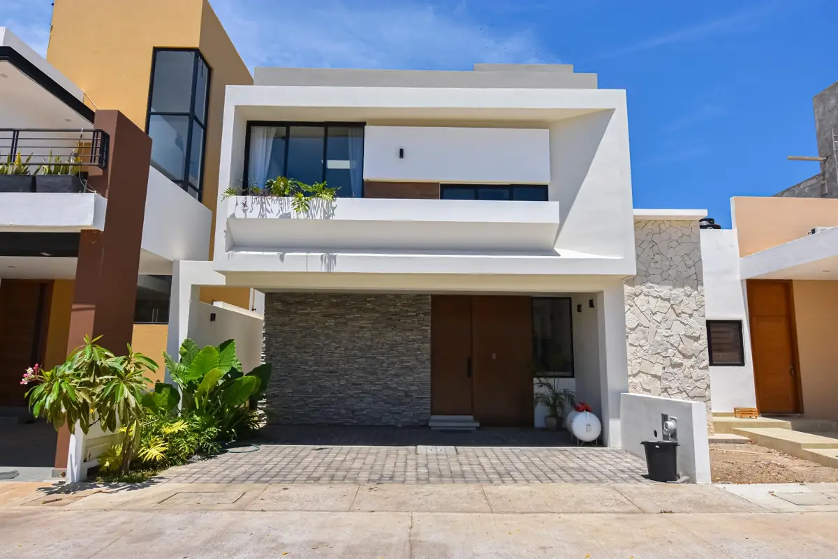 Casa en venta en Veredas Residencial, Mazatlán — foto 1 de 48