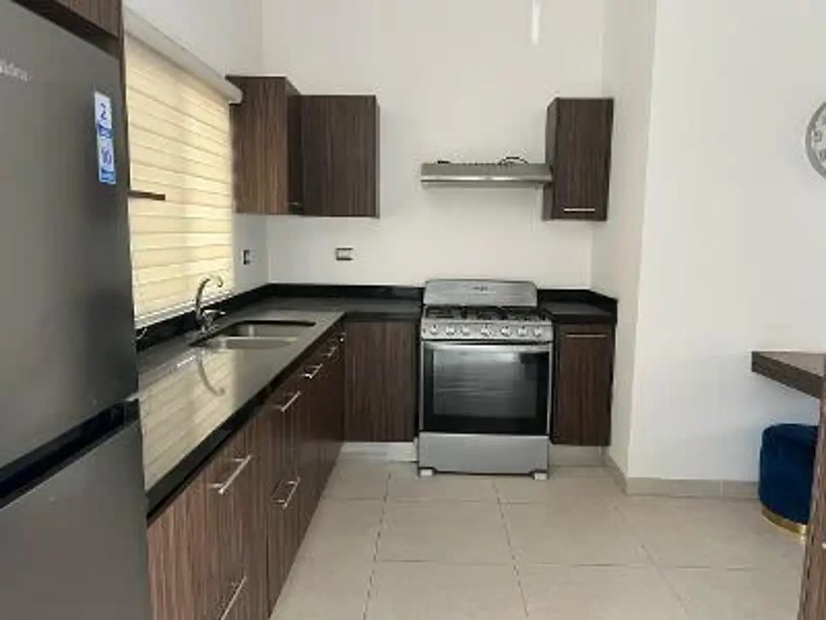 Vista 5 de CASA EN RENTA AMUEBLADA, SECTOR VIÑEDOS