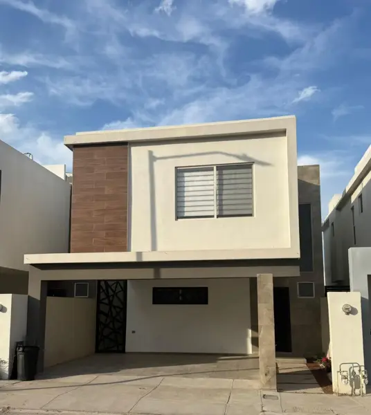Casa en venta al norte Fracc. LENNA PRIVADA con Amenidades