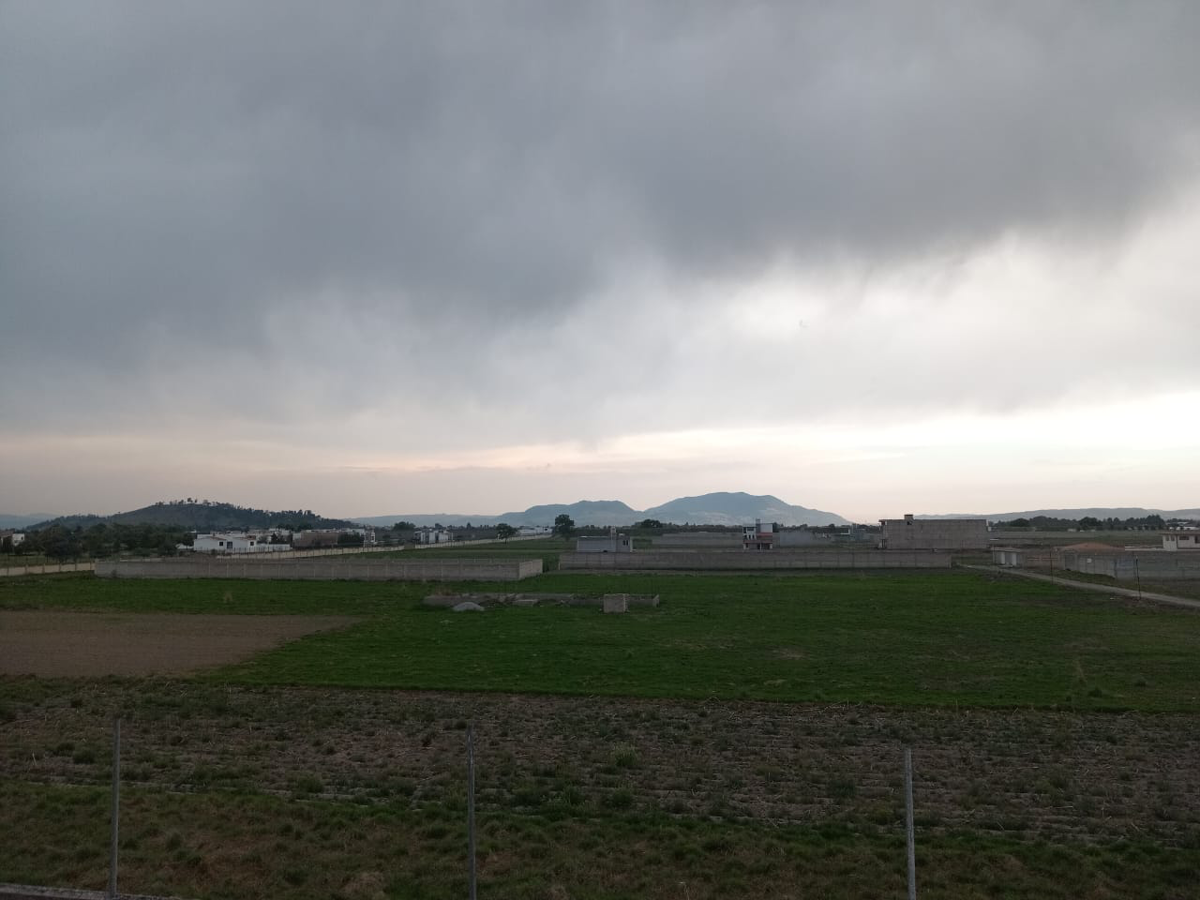 Terreno en venta en San Miguel Totocuitlapilco, Metepec