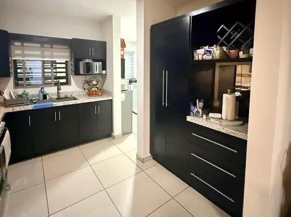 Casa en venta en Jardines Coloniales, Saltillo — foto 3 de 7