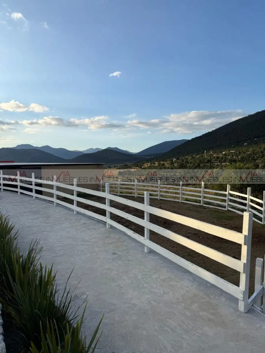 Casa en venta en La Biznaga, Arteaga — foto 1 de 11
