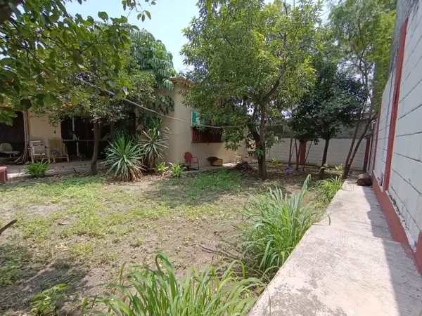 Terreno en VENTA sobre LEONES