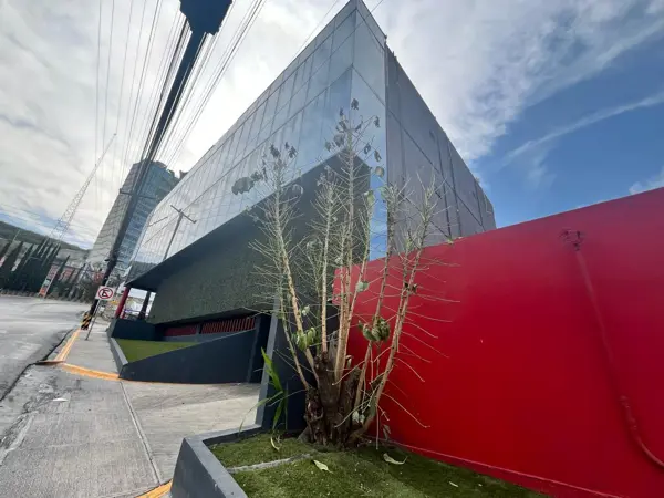 Edificio Mixto en Venta en Lomas de San Francisco