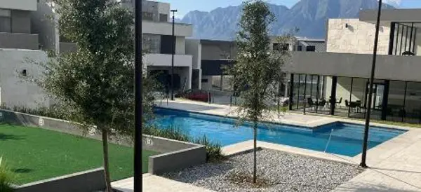 Terreno en venta en Fraccionamiento Porto Cumbres, García — foto 2 de 4