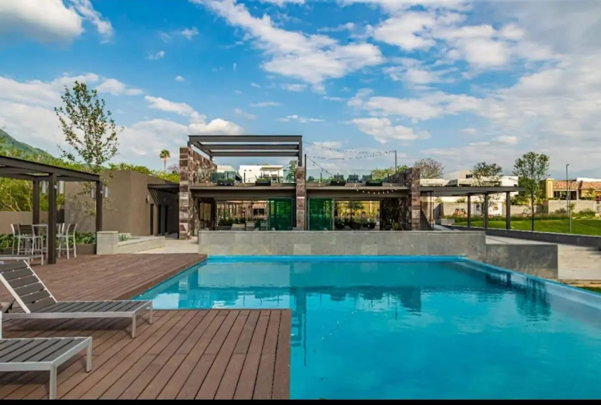Casa en venta en Sin colonia, Santiago — foto 1 de 19