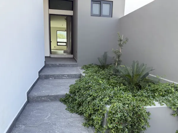 Casa en venta en Fraccionamiento Los Milagros de Valle Alto, Monterrey — foto 2 de 21