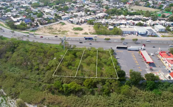 Terreno en Venta en Jardines de San Miguel, Guadalupe, Nuevo León 1