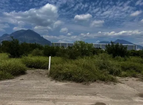 Terreno en Venta en Mitras Norte, Monterrey, Nuevo León 1
