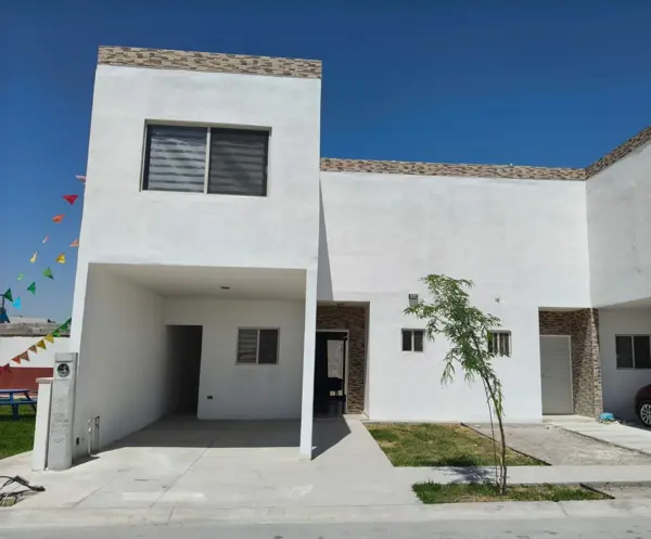 CASA EN VENTA EN CERRADA CADIZ, TORREON COAH. CASA EN VENTA EN CERRADA CADIZ, TORREON COAH.